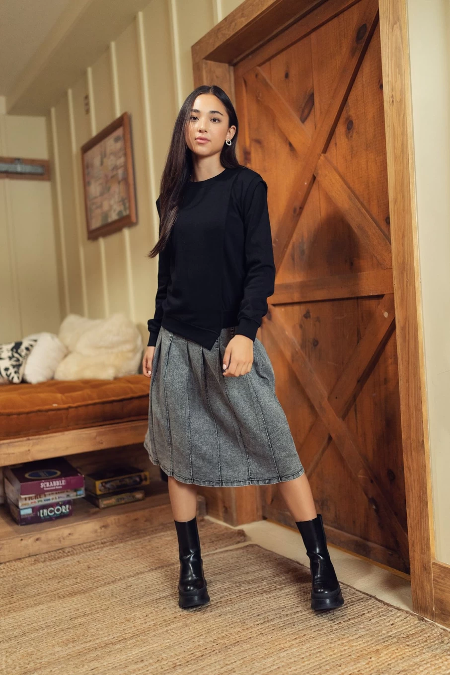 MELI Women's Black Side Seam Sweatshirt - Comfortable Casual Pullover Top