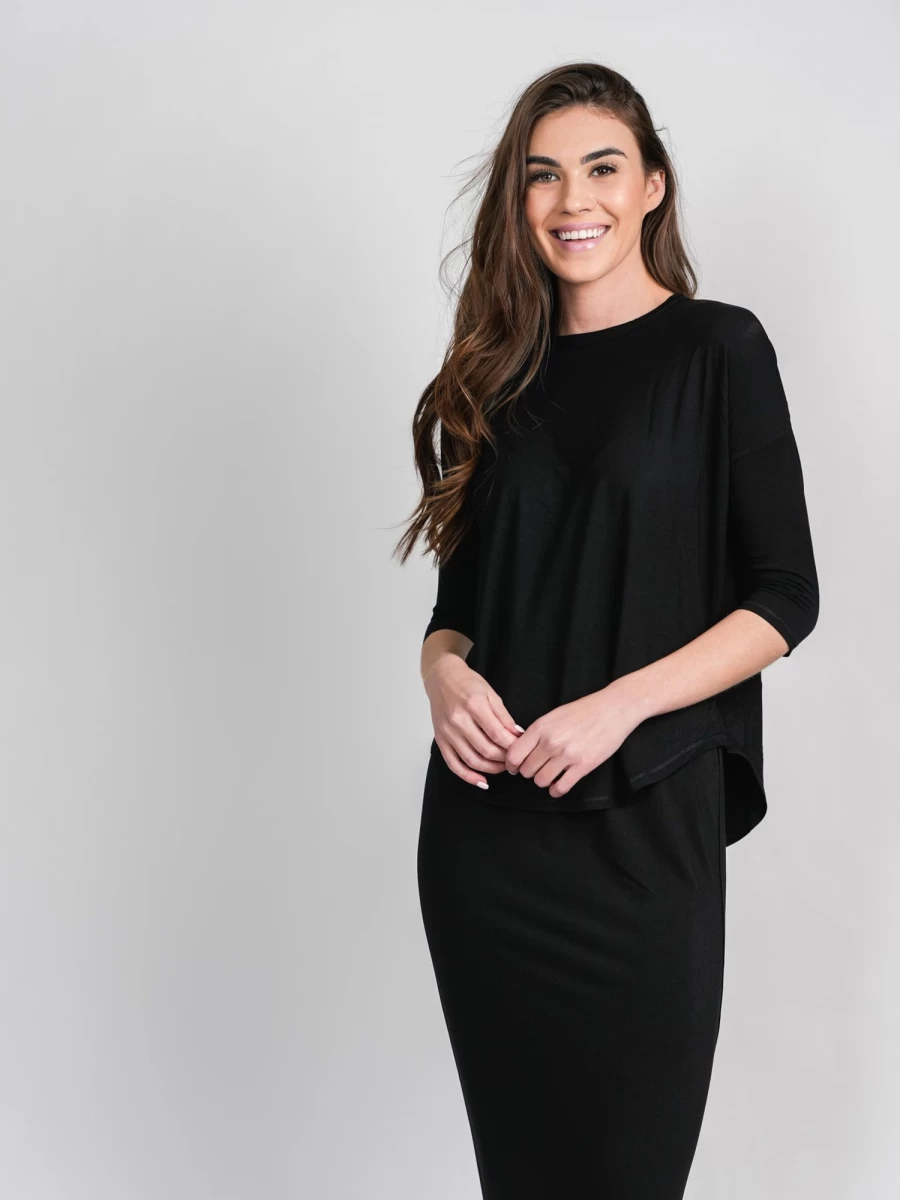 MELI Women's Swing Tee - Comfortable Black T-Shirt for Casual Wear