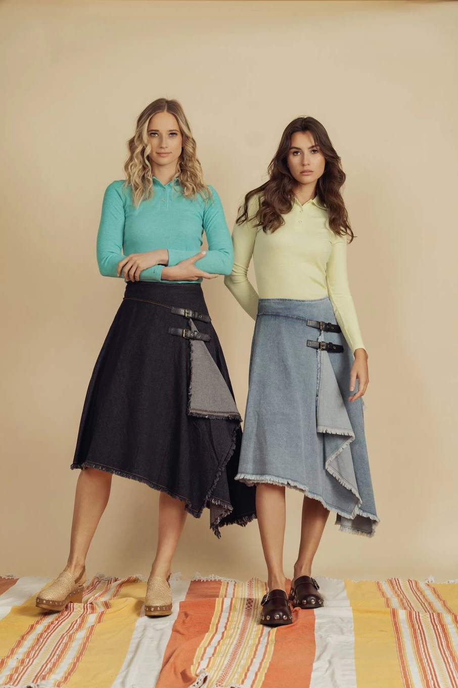 HAILEY Women's Blue Denim Buckle Mock Wrap Skirt - Stylish Casual Wrap-Around Design