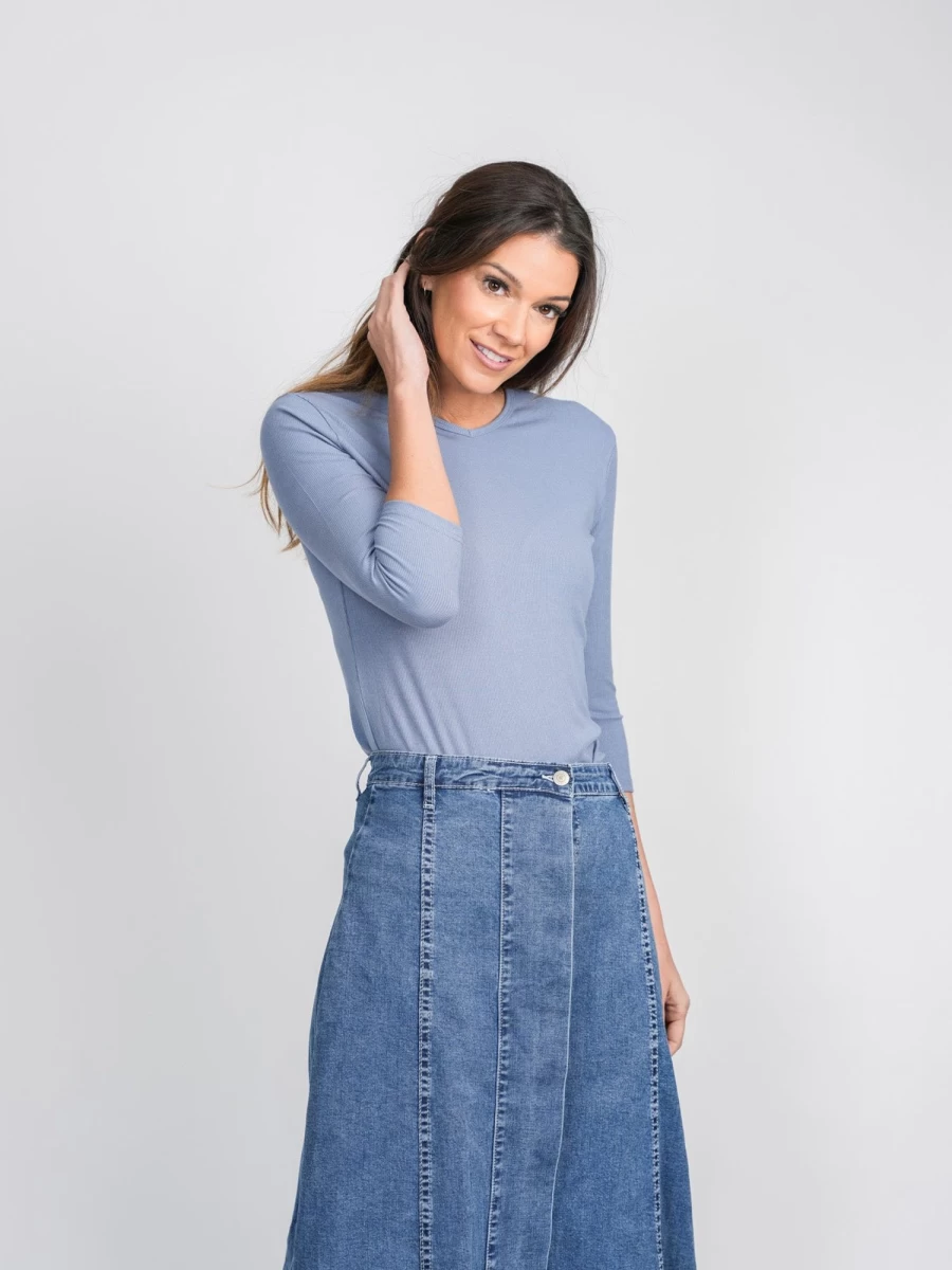 MELI Women's Light Blue High V Ribbed Tee - 3Q Sleeve Casual Stretch Top