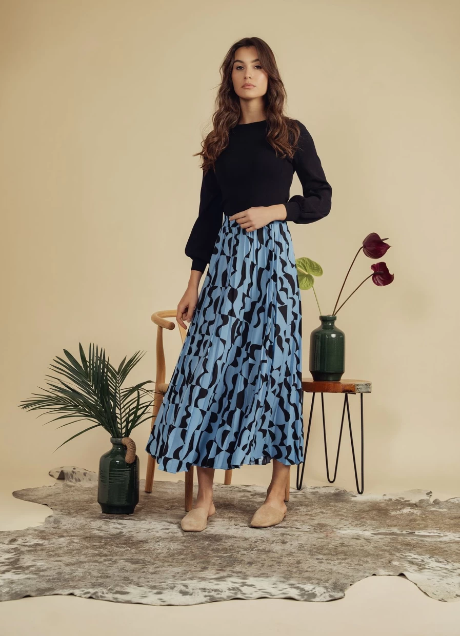 Pose Women's Black Wave Pleated Midi Skirt with Covered Band - 37" Length