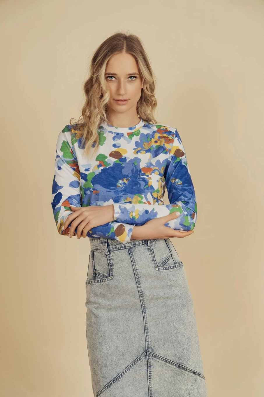 MELI Women's Floral Raw Seam T-Shirt - Soft Cotton Vintage Tee